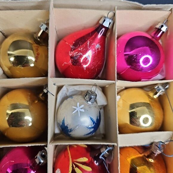 Vintage Christmas Ornaments 12pcs Various Types Glass Read - Picture 4 of 16